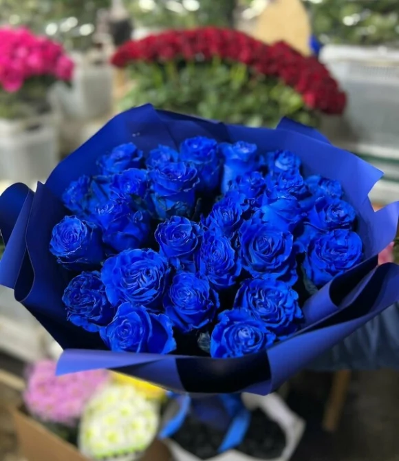 25 синих роз