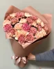 Букет из кремовой гвоздики