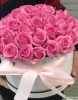 35 розовых роз