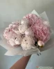 Букет с пионами и гортензией
