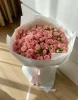 Букет из 15 розовых кустовых роз "Лидия" (Lidia)