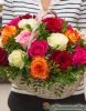 25 разноцветных роз
