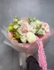 Букет с французской розой, орхидеей и эустомой1