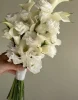 Каллы: 9шт Эустома: 4шт атласная белая лента