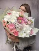 букет из хризантемы, гипсофилы, эустомы