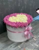 101 роза в шляпгой коробке с сердцем