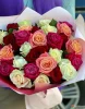 Букет из 35 разноцветных роз 