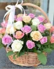 Корзинка разноцветных роз 35 шт.