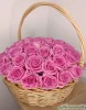 25 розовых роз