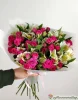 Букет из кустовых роз и альстромерий