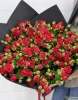 Букет из красных кустовых роз, 25 шт.