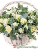 Корзина с 15 розами, альстромерией и эустомой