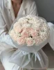 Букет из 25 бежевых гвоздик